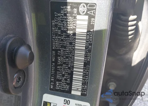 2017 Toyota Corolla Le z USA, uszkodzony, nr VIN 2T1BURHE6HC828976